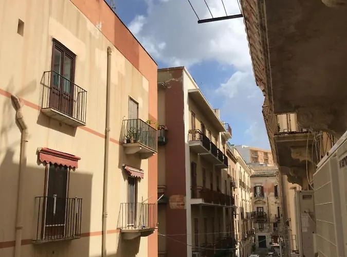 Affittacamere Le Isole Πανσιόν 3*