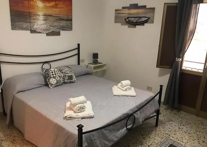 Affittacamere Le Isole Πανσιόν 3*