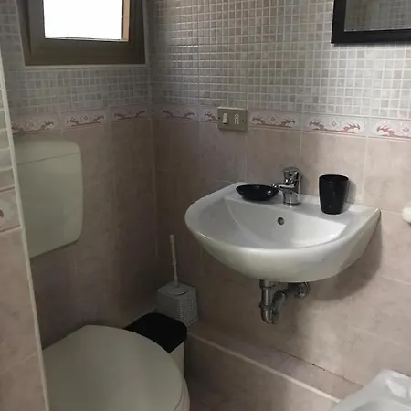 ゲストハウス Affittacamere Le Isole 3*